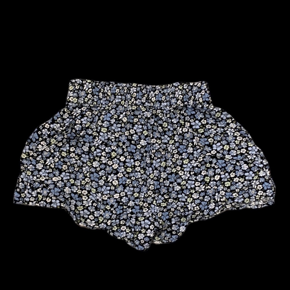 H&M Floral print wide cut shorts